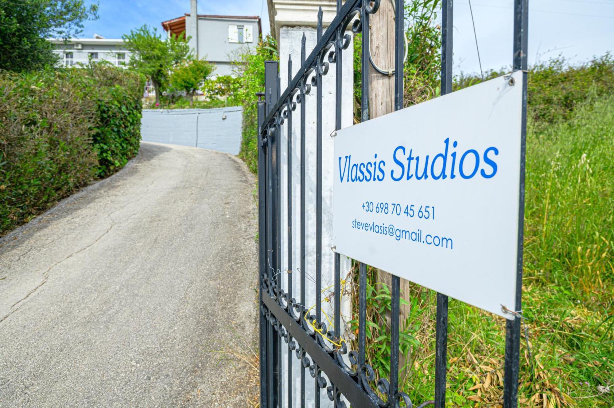 Vlassis Studios Mesongí المظهر الخارجي الصورة